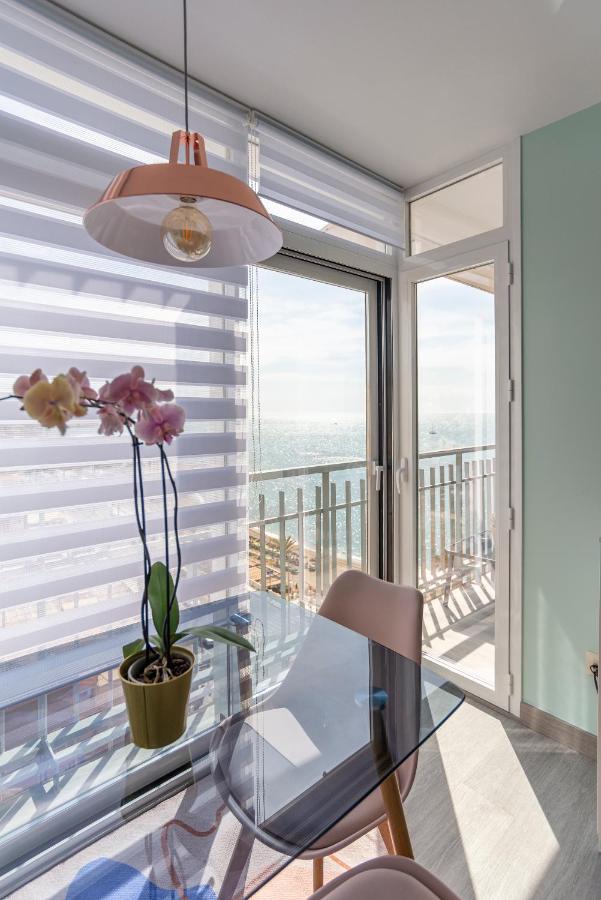 Apartamento M1106 Vistas al mar y lujo en Costa Sol Benalmádena Exterior foto